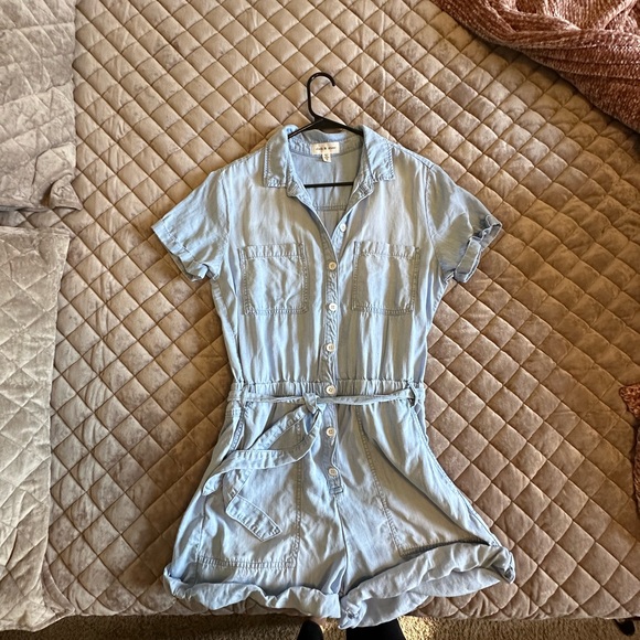 Cloth & Stone Denim Romper, size M - Picture 2 of 3